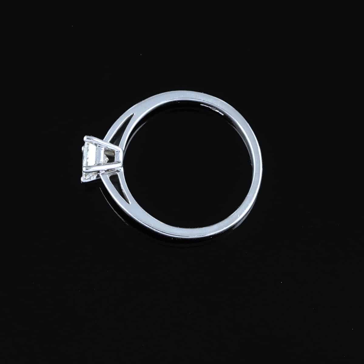 Timanttisormus 0,50 ct (SKU 998)