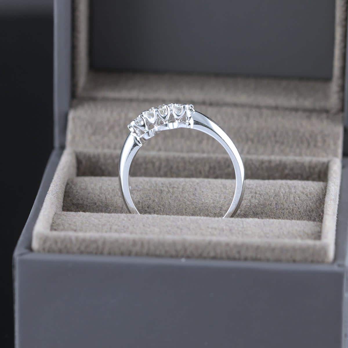 Timanttisormus 0,37 ct (SKU 1008)