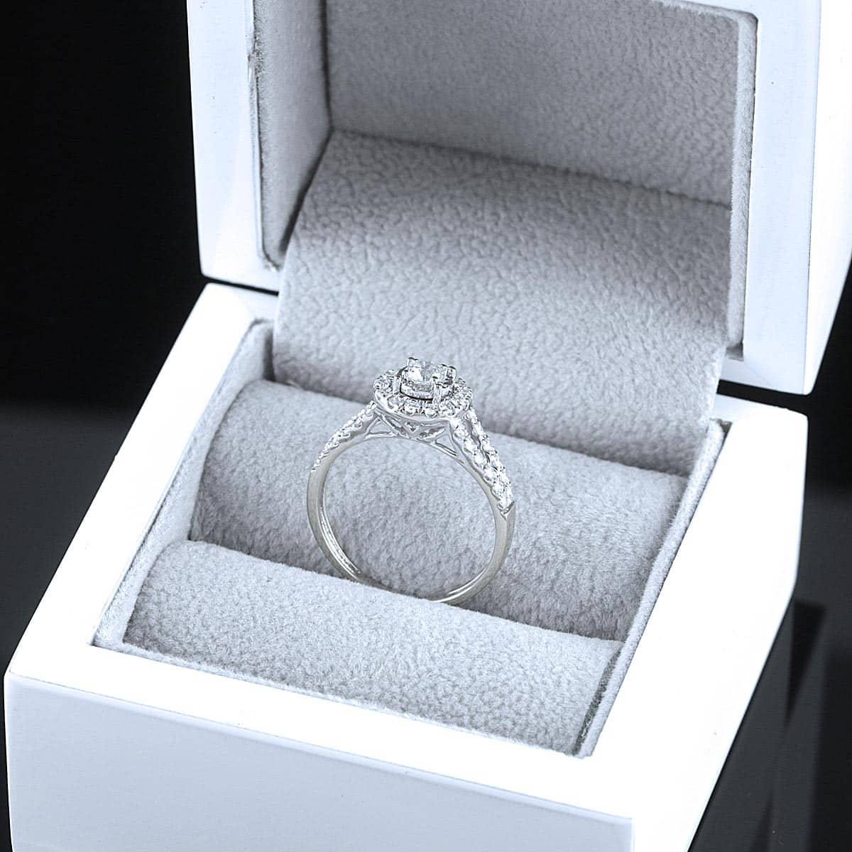 Timanttisormus 0,80 ct (SKU 1068)