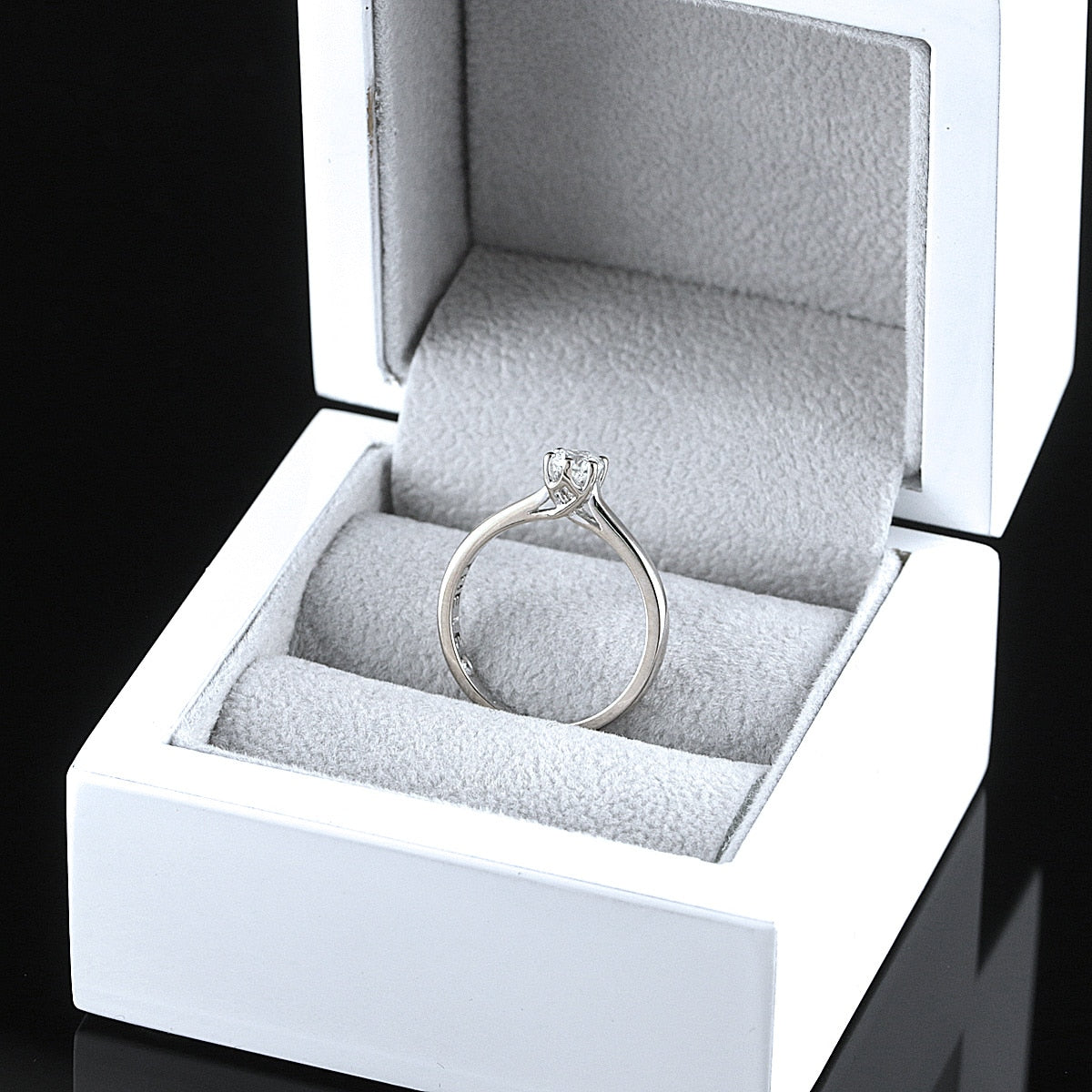 Timanttisormus 0,38 ct (SKU 1082)