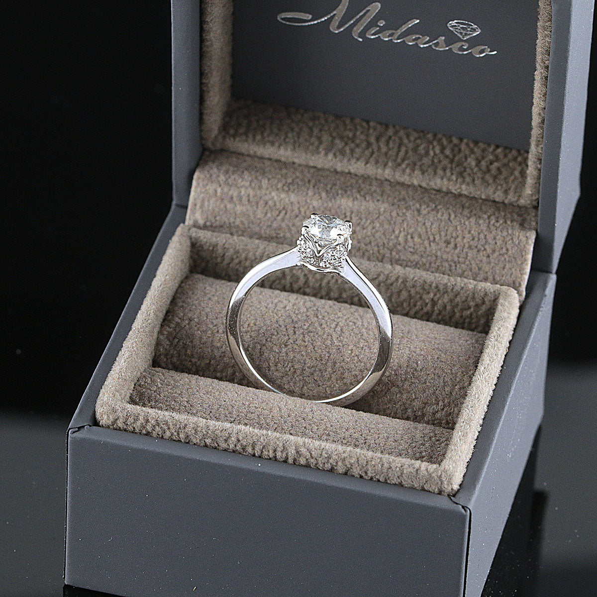 Timanttisormus 0,88 ct (SKU 1104)