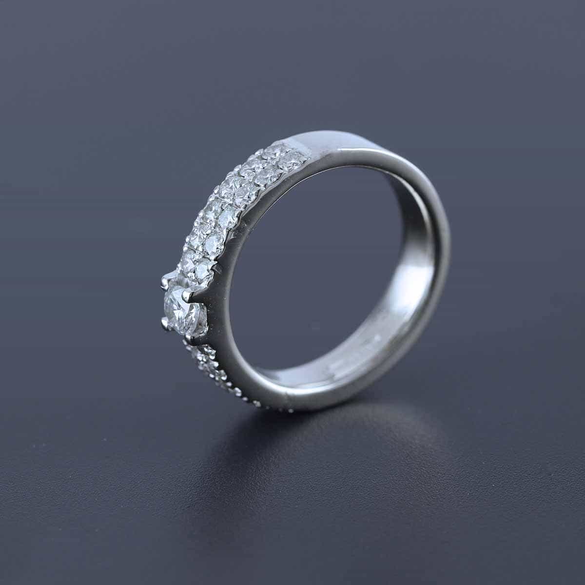 Timanttisormus 0,65 ct (SKU 553)