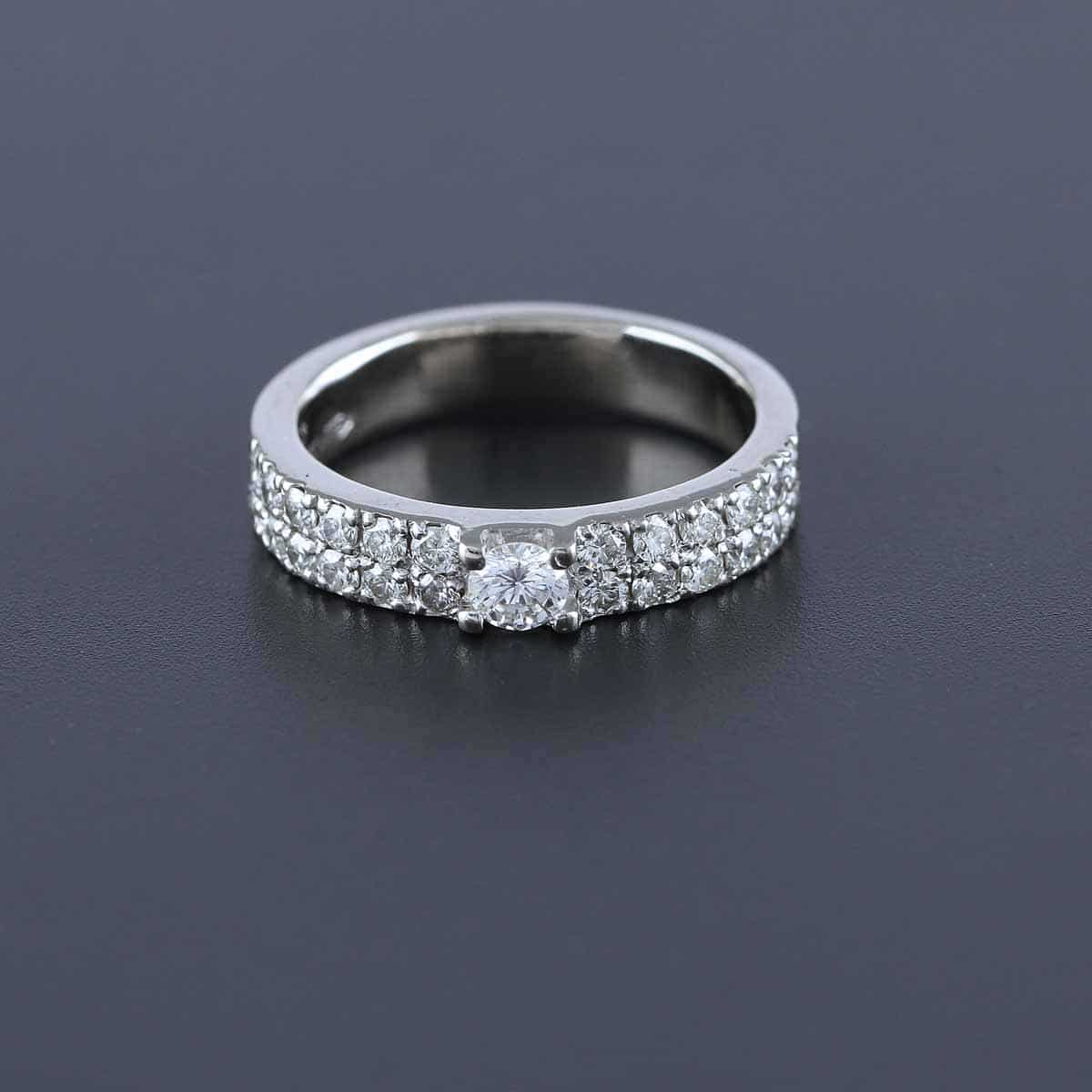 Timanttisormus 0,65 ct (SKU 553)