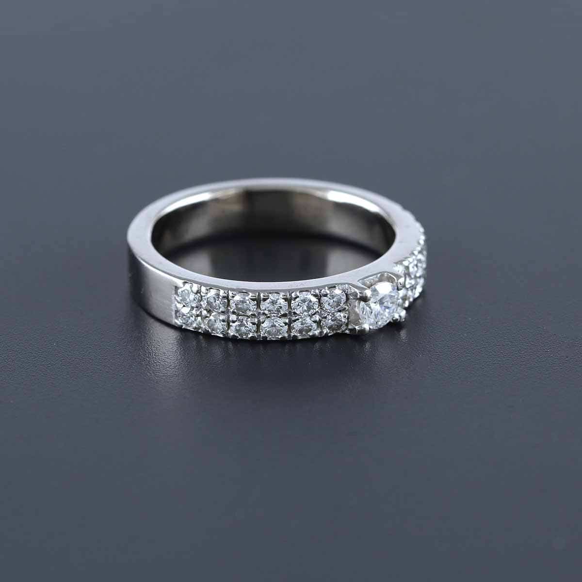 Timanttisormus 0,65 ct (SKU 553)
