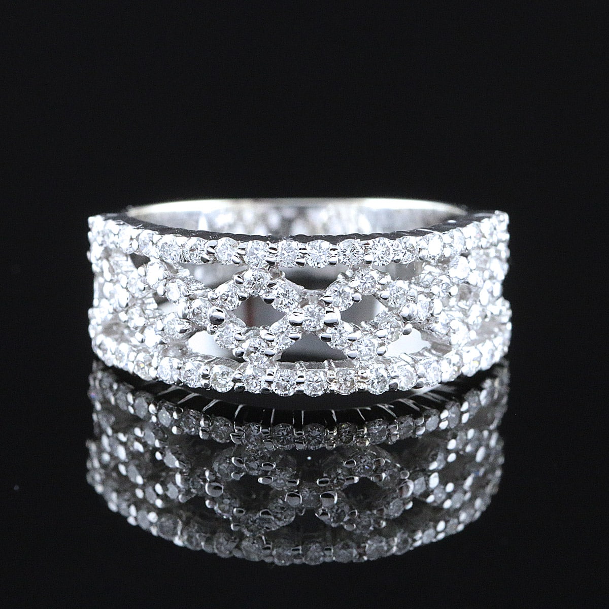Timanttisormus 0,75 ct (SKU 988)
