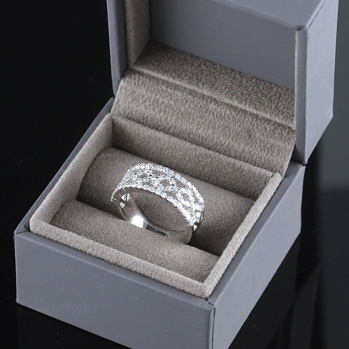 Timanttisormus 0,75 ct (SKU 988)