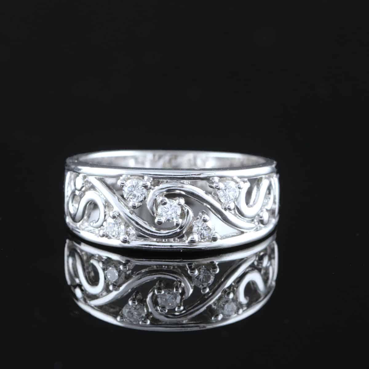 Timanttisormus 0,15 ct (SKU 995)