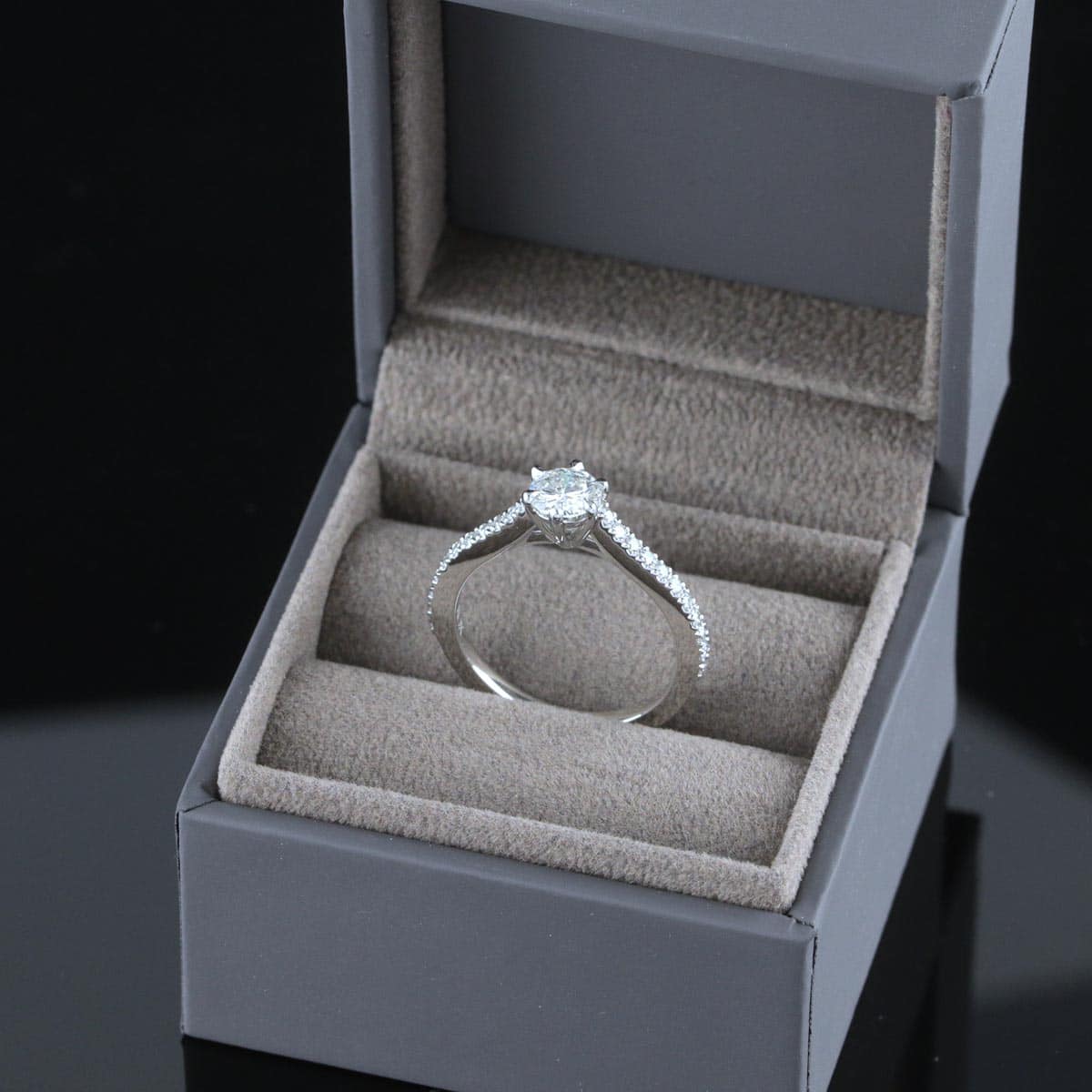 Timanttisormus 0,90 ct (SKU 1007)