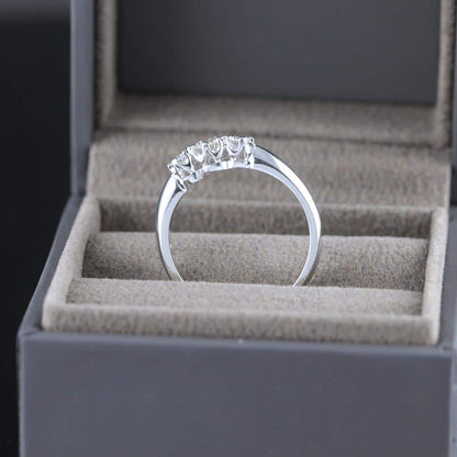 Timanttisormus 0,37 ct (SKU 1008)