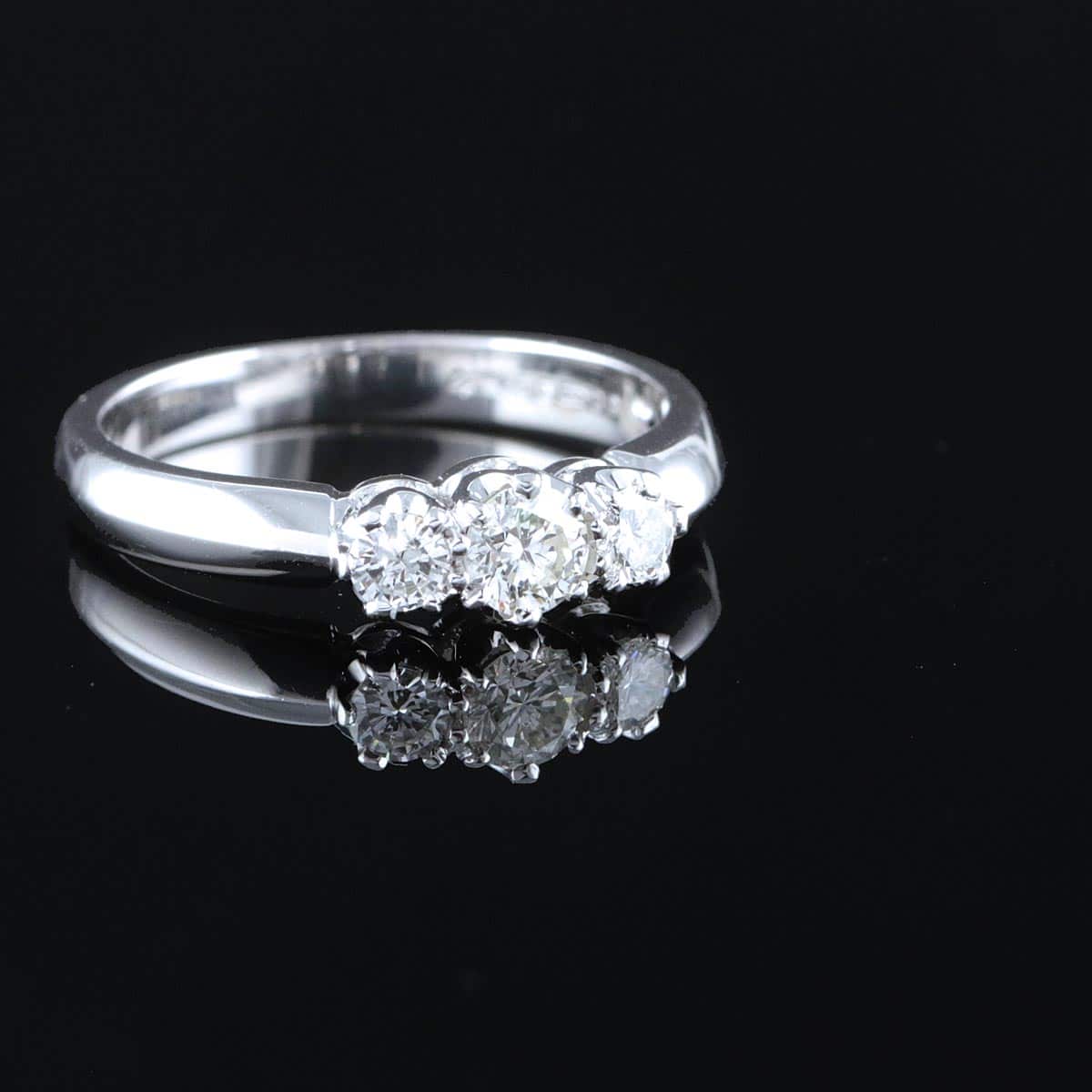 Timanttisormus 0,37 ct (SKU 1008)