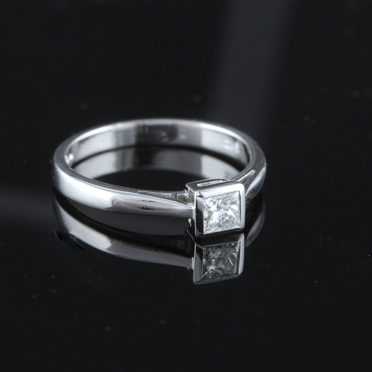 Timanttisormus 0,28 ct (SKU 1003)