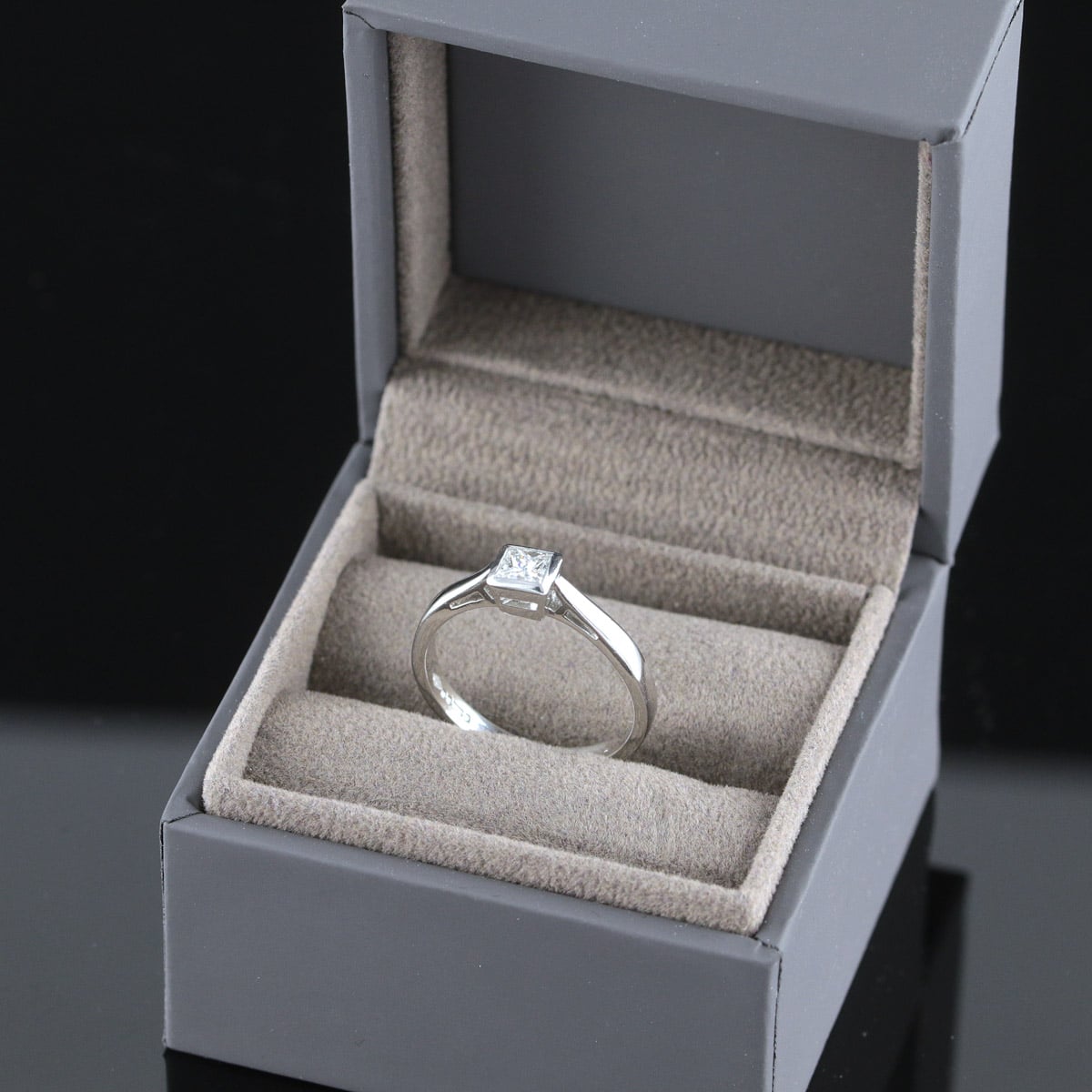 Timanttisormus 0,28 ct (SKU 1003)