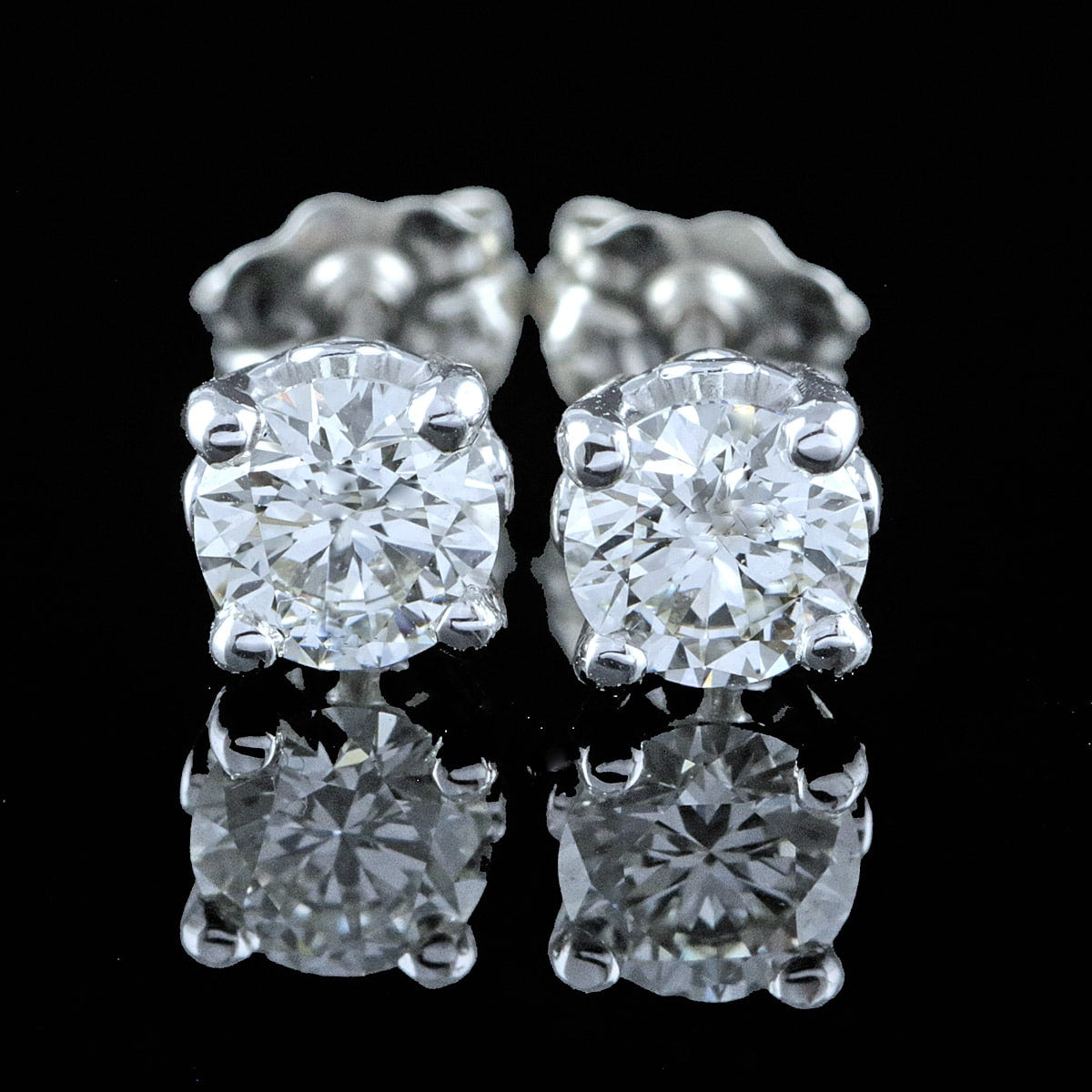 Uudet timanttikorvakorut 0,80ct (SKU 1027)