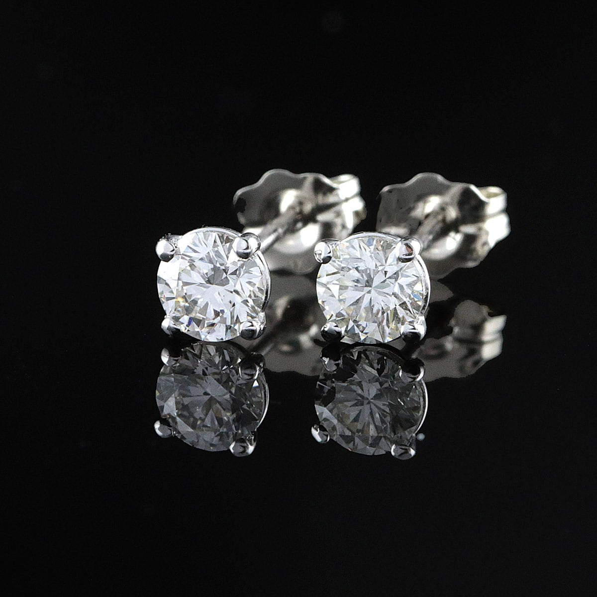 Uudet timanttikorvakorut 0,60ct (SKU 1028)