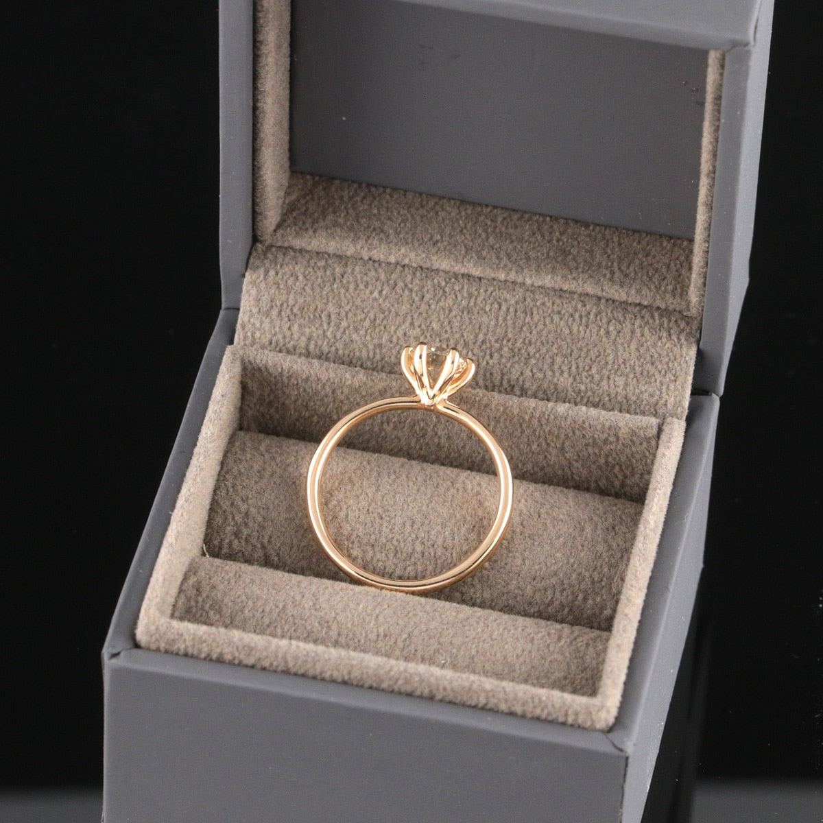 Timanttisormus 0,72 ct (SKU 997)