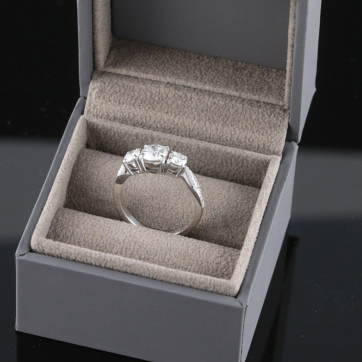Timanttisormus 1,27 ct (SKU 768)