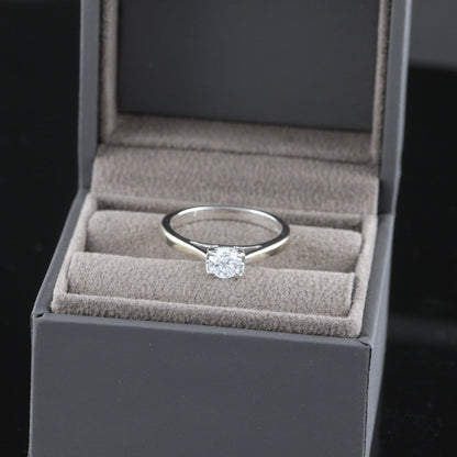 Timanttisormus 0,42 ct (SKU 773)