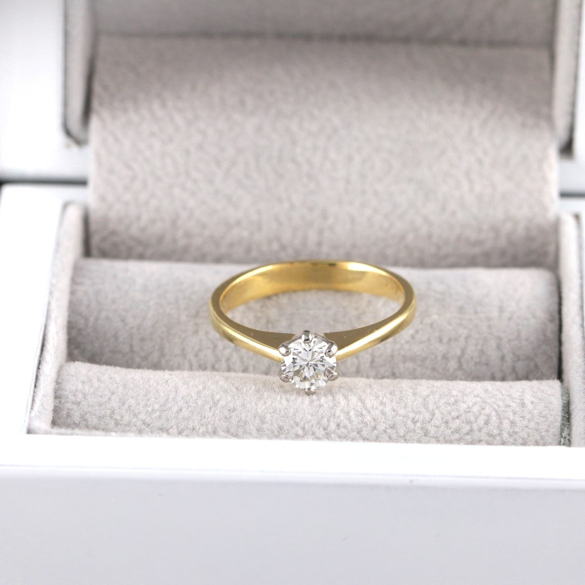Timanttisormus 0,42 ct (SKU 1040)