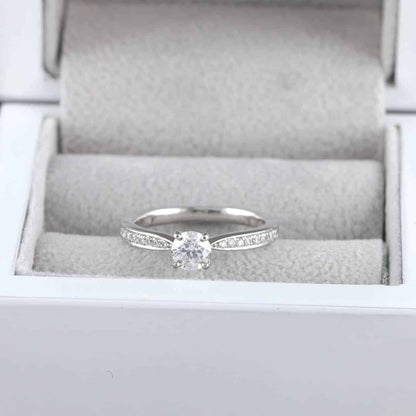 Timanttisormus 0,60 ct  (SKU 608)