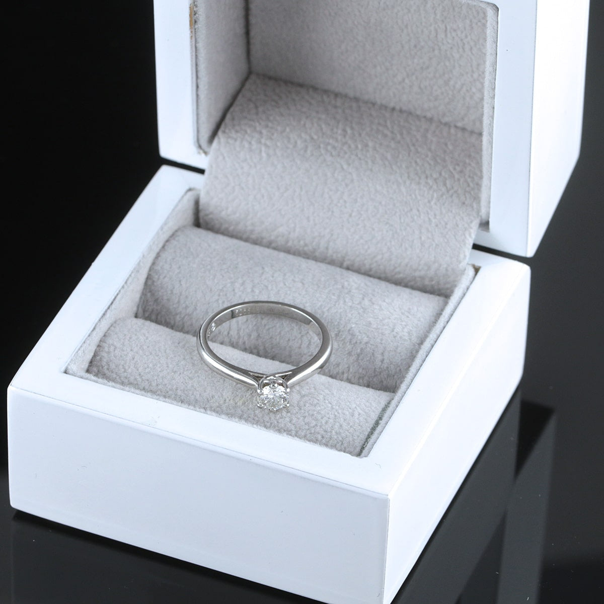 Timanttisormus 0,34 ct (SKU 1056)