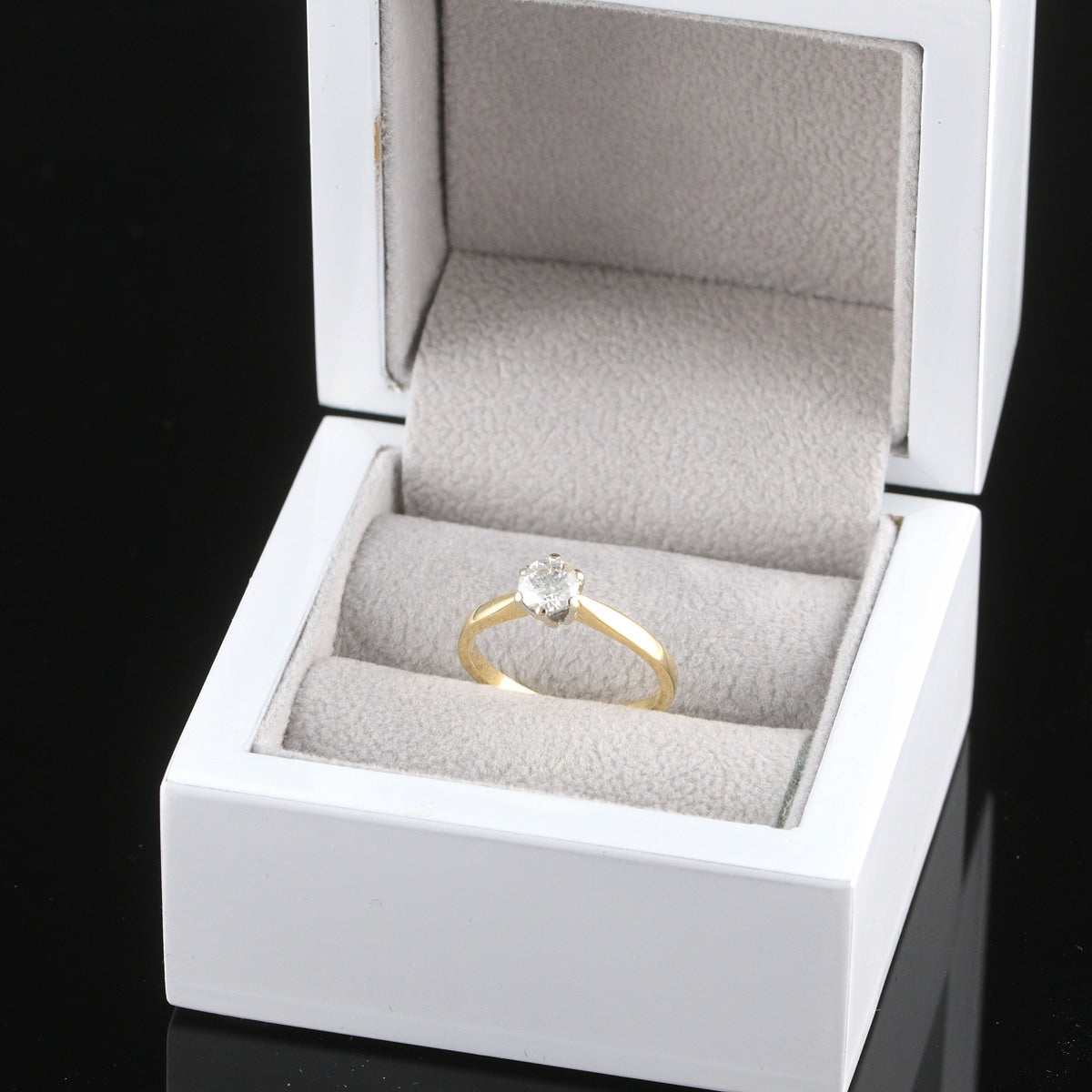 Timanttisormus 0,55 ct (SKU 1075)