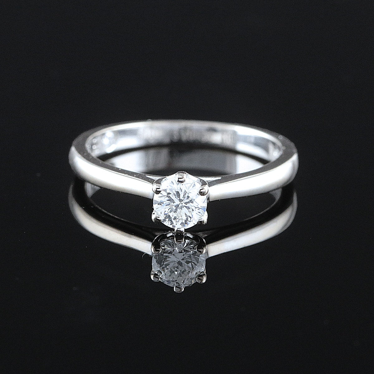 Timanttisormus 0,38 ct (SKU 1082)