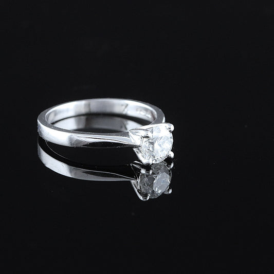 Timanttisormus 0,65 ct (SKU 1101)