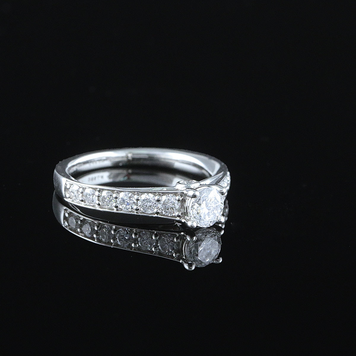 Timanttisormus 1,03 ct (SKU 1136)