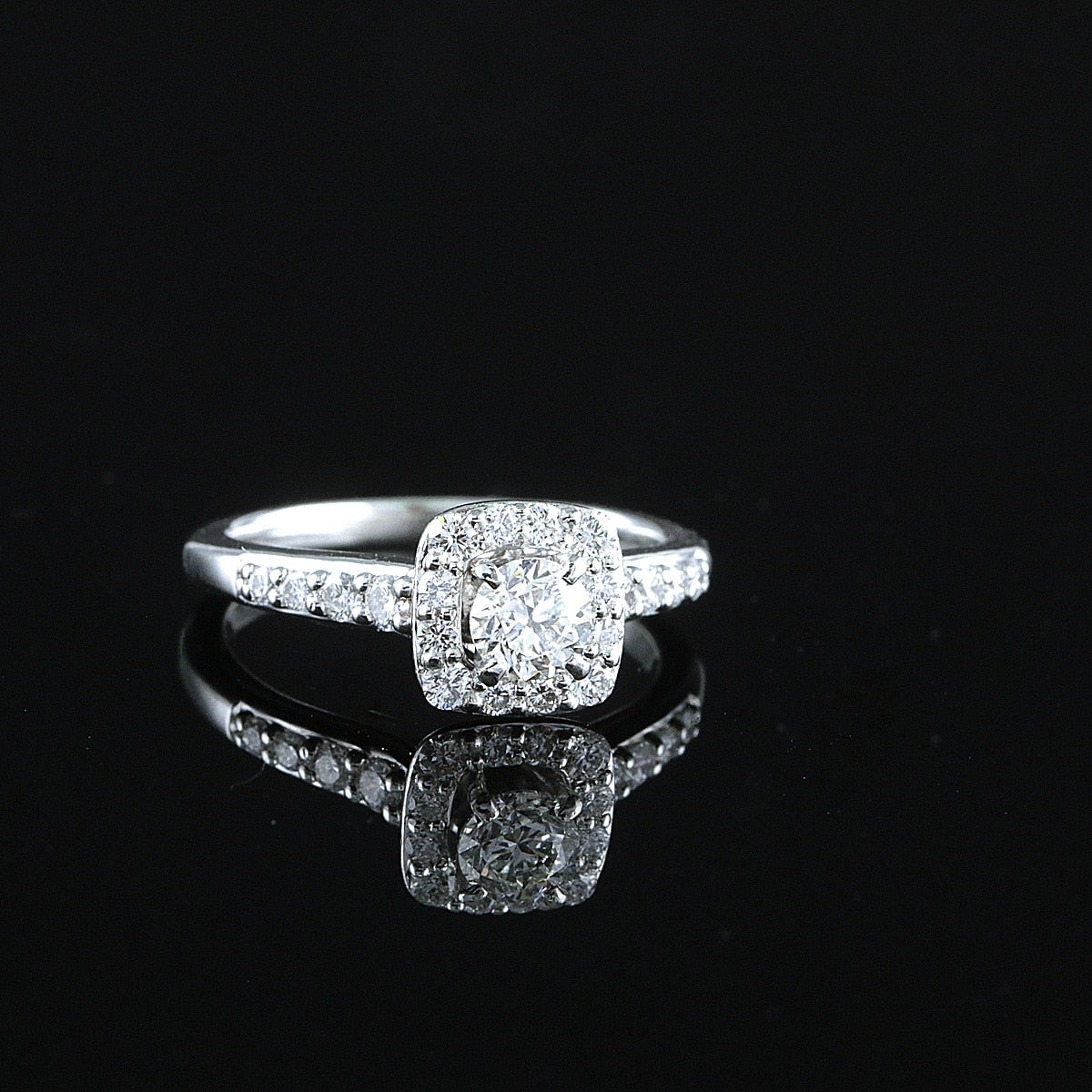 Timanttisormus 1,00 ct (SKU 1135)