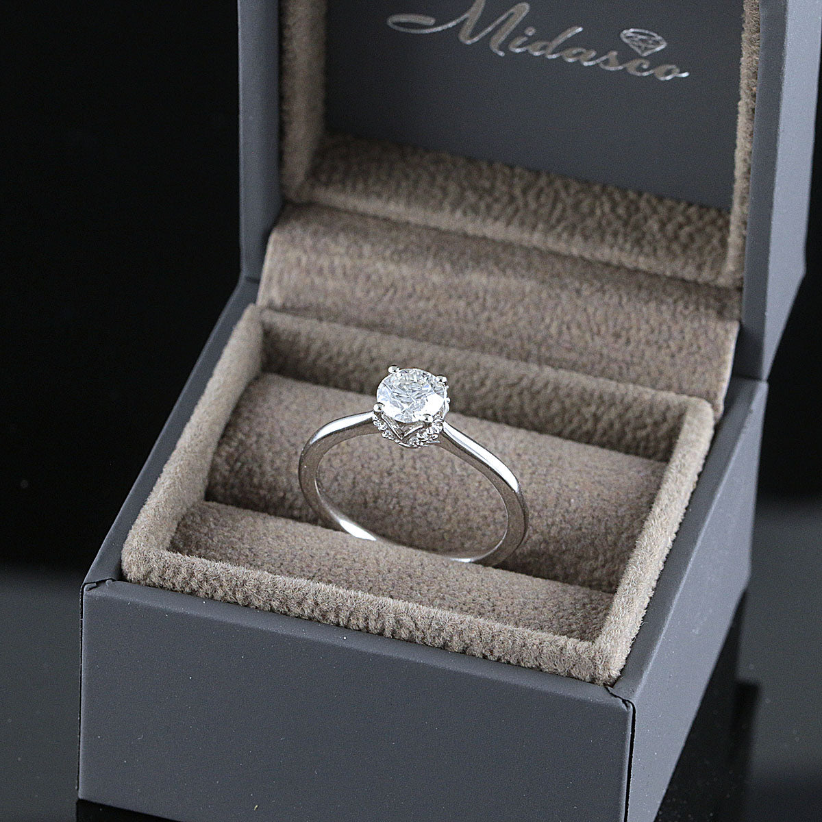 Timanttisormus 0,88 ct (SKU 1104)