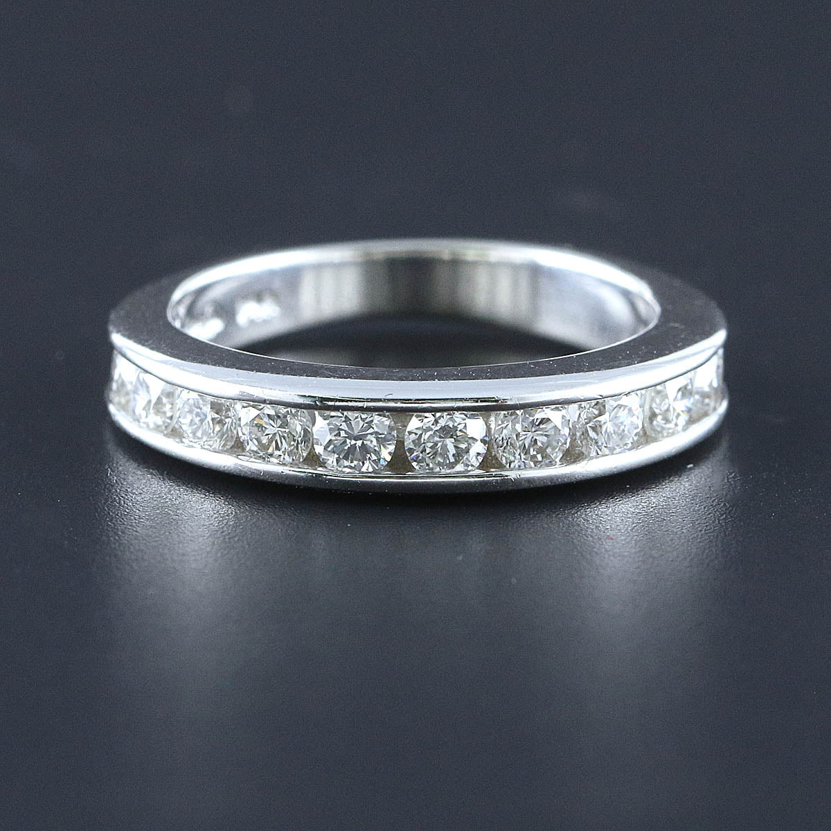 Timanttisormus 1,00 ct (SKU 684)