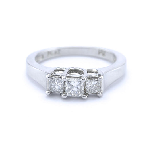 Timanttisormus 0,65 ct (SKU 453)