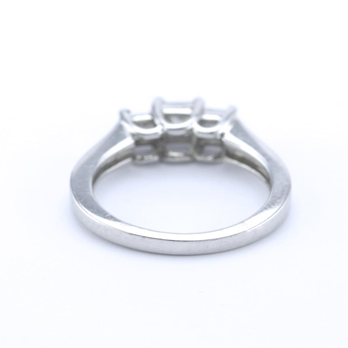 Timanttisormus 0,65 ct (SKU 453)