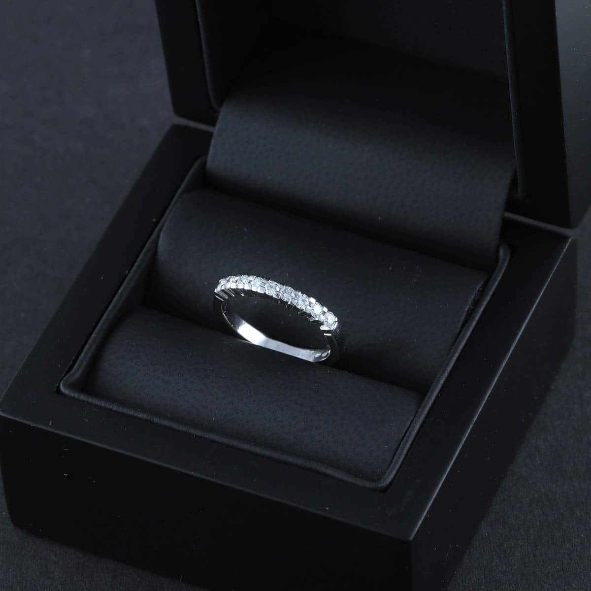 Sandberg "Tuulenvire" timanttisormus 0,30ct (SKU 708)