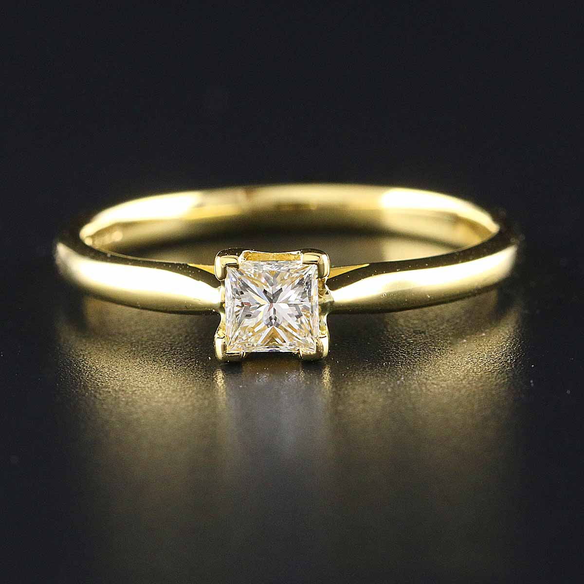 Timanttisormus 0,37 ct (SKU 736)