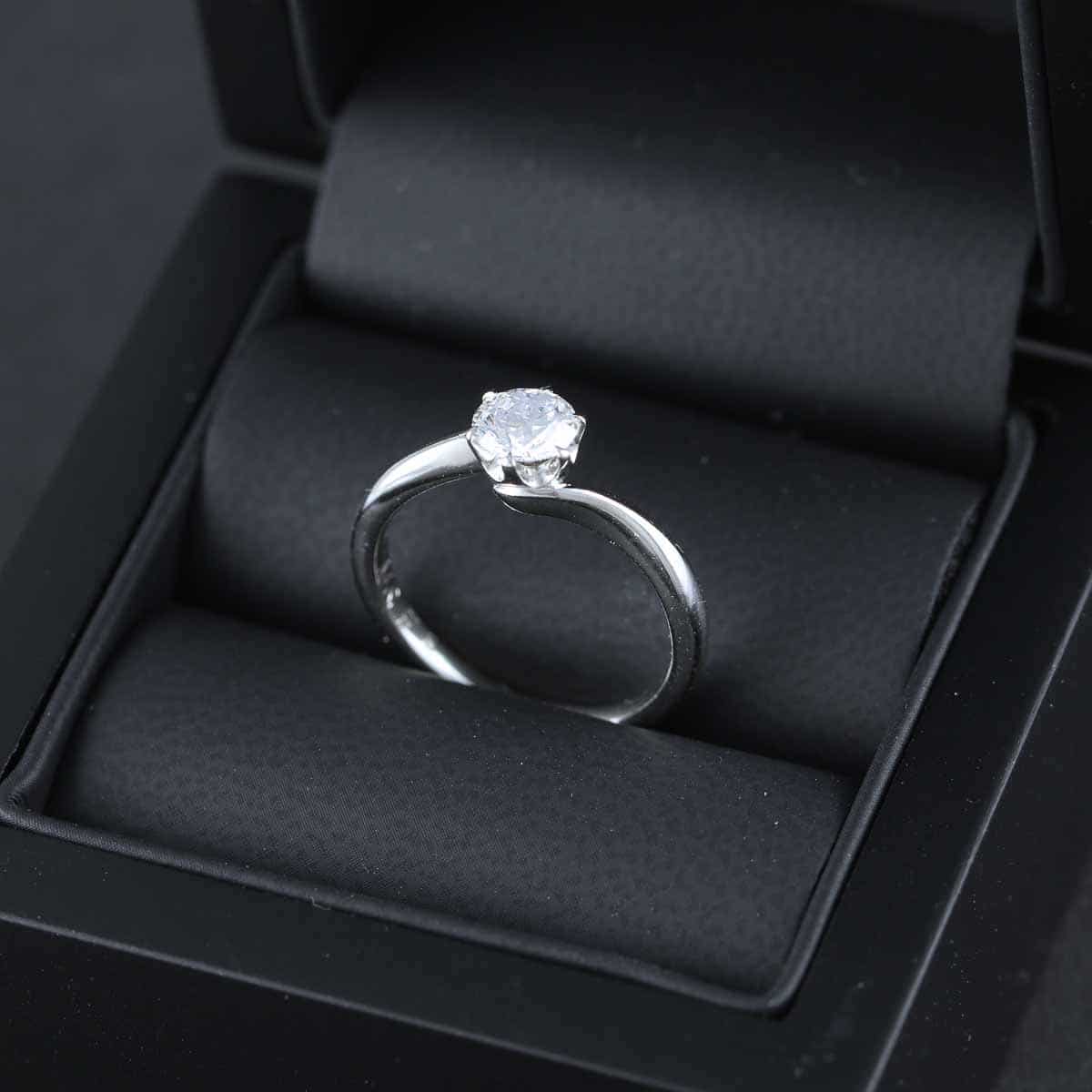 Timanttisormus 0,759 ct (SKU 735)