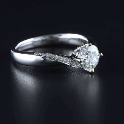 Timanttisormus 0,77 ct (SKU 750)