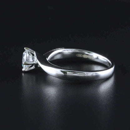 Timanttisormus 0,77 ct (SKU 750)