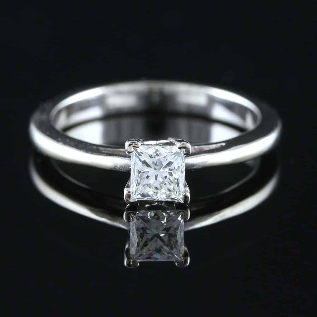 Timanttisormus 0,50 ct (SKU 779)