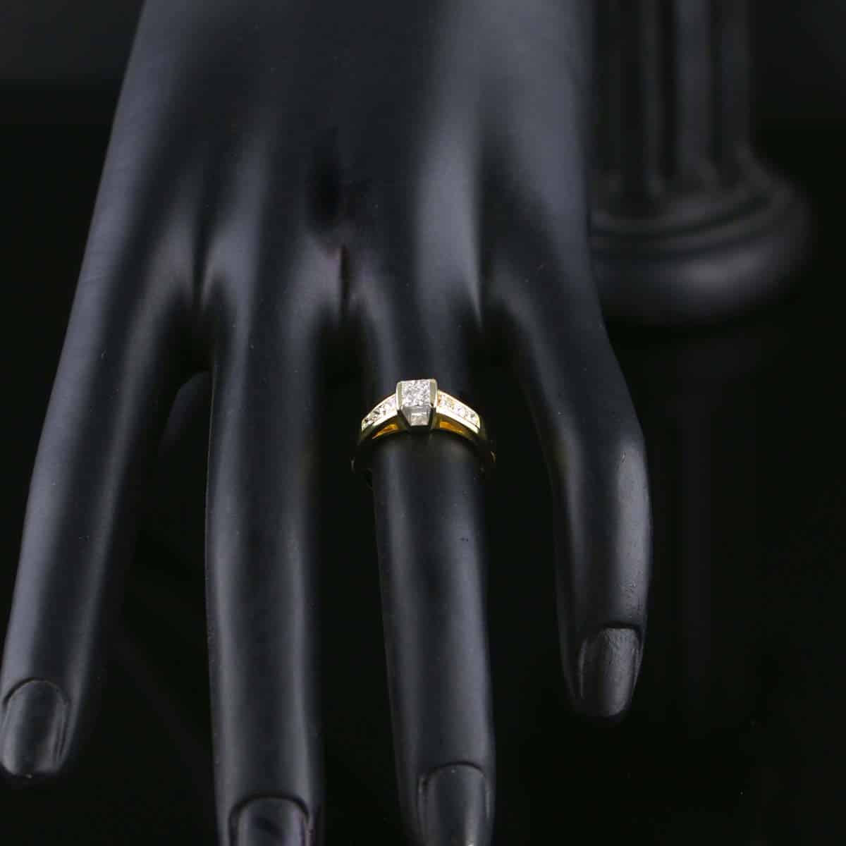 Timanttisormus 0,76 ct (SKU 778)