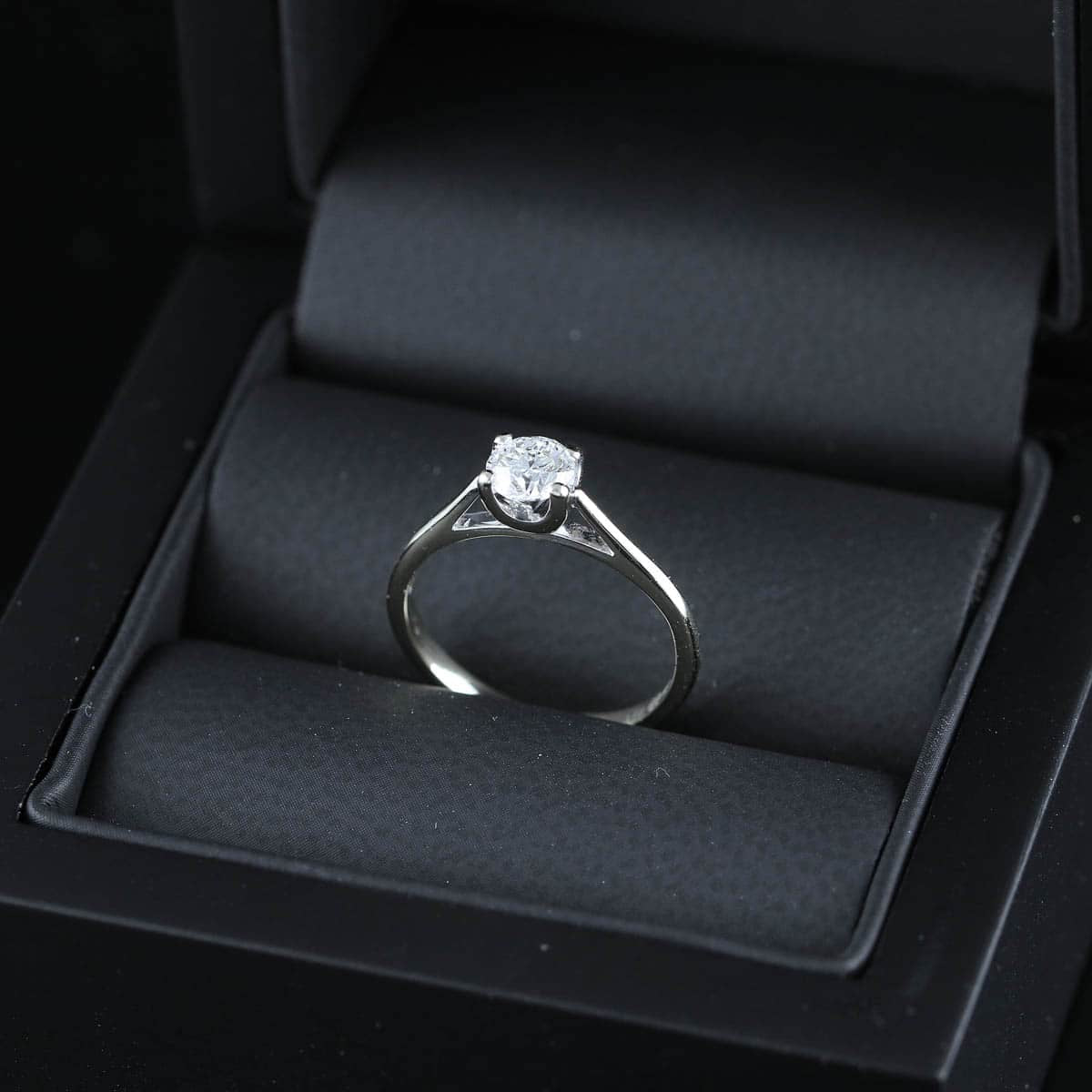 Timanttisormus 0,45 ct (SKU 793)