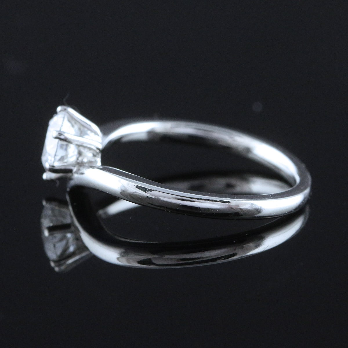 Timanttisormus 0,62 ct (SKU 819)