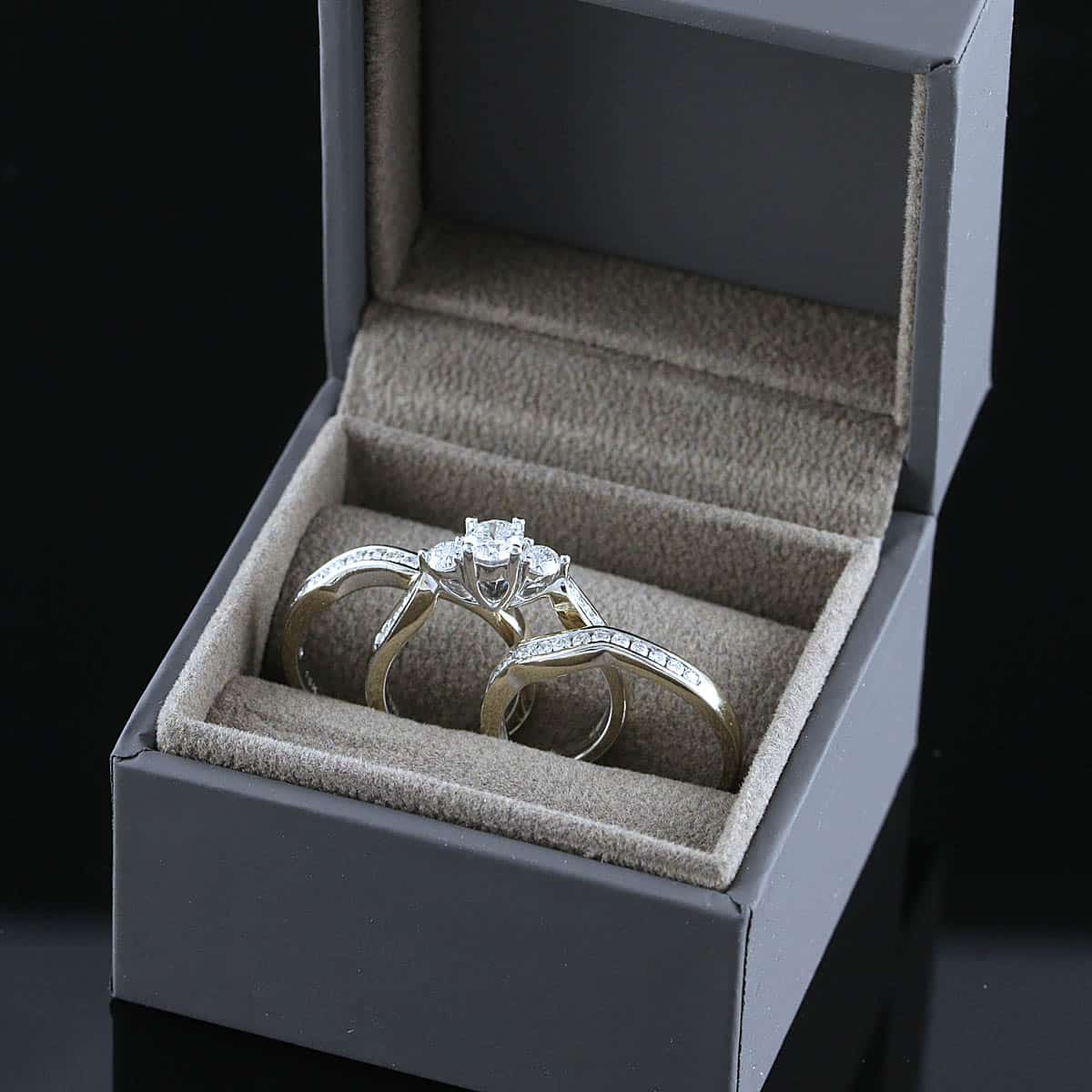Timanttisormus trio 1,00 ct (SKU 869)