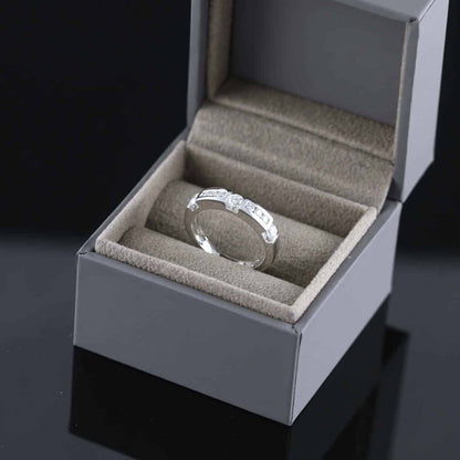 Timanttisormus 0,50 ct (SKU 895)