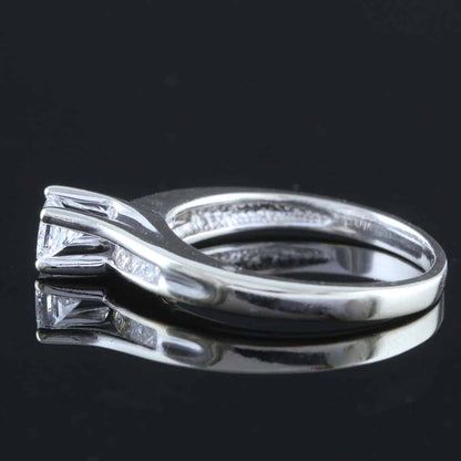 Timanttisormus 0,52 ct (SKU 899)