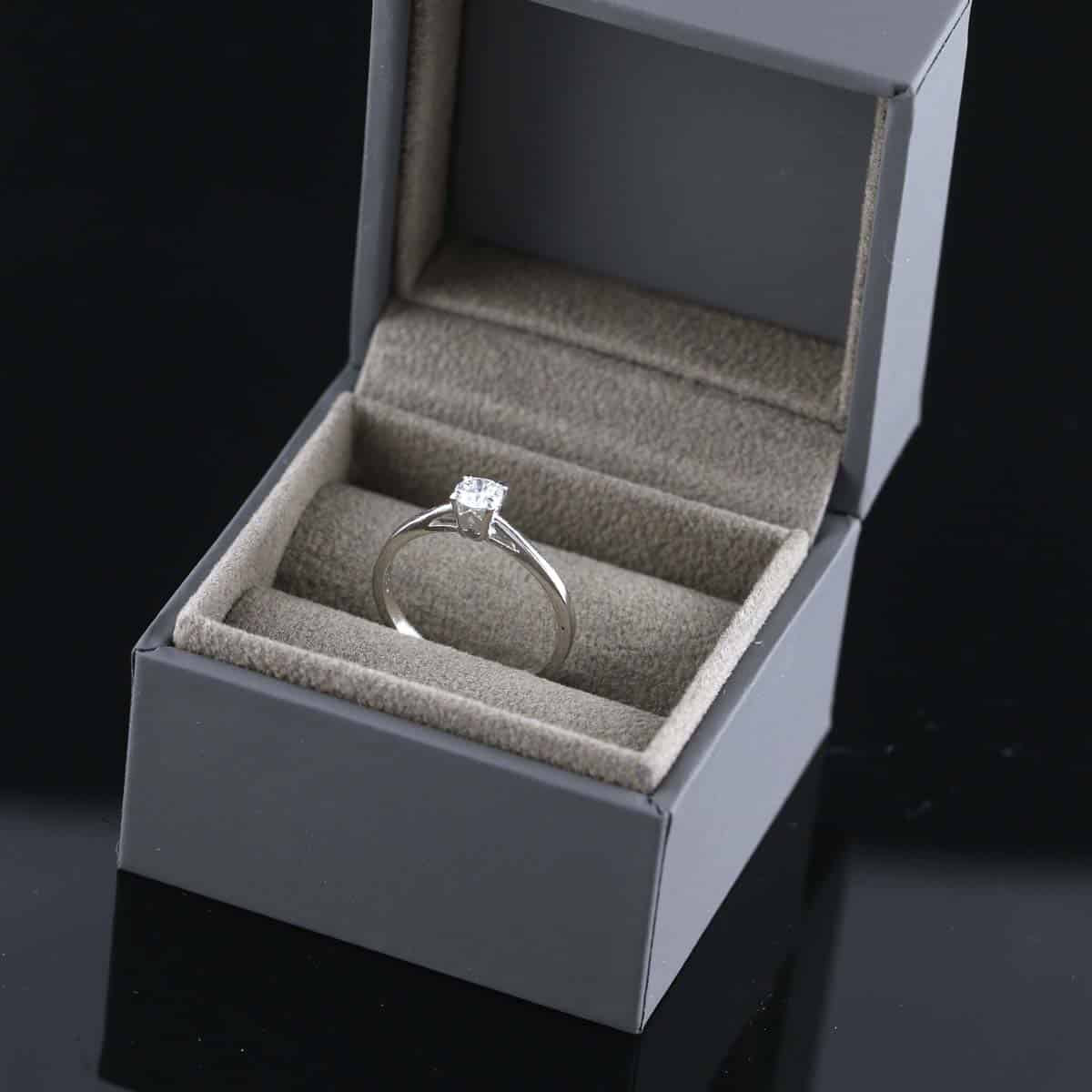 Timanttisormus 0,27 ct (SKU 913)