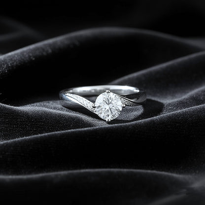 Timanttisormus 0,77 ct (SKU 750)