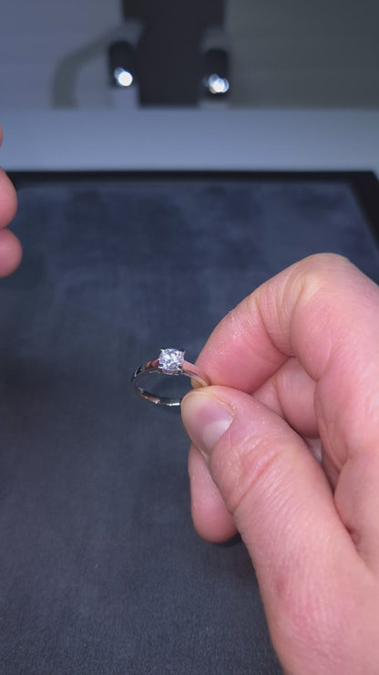 Timanttisormus 0,75ct (SKU 716)