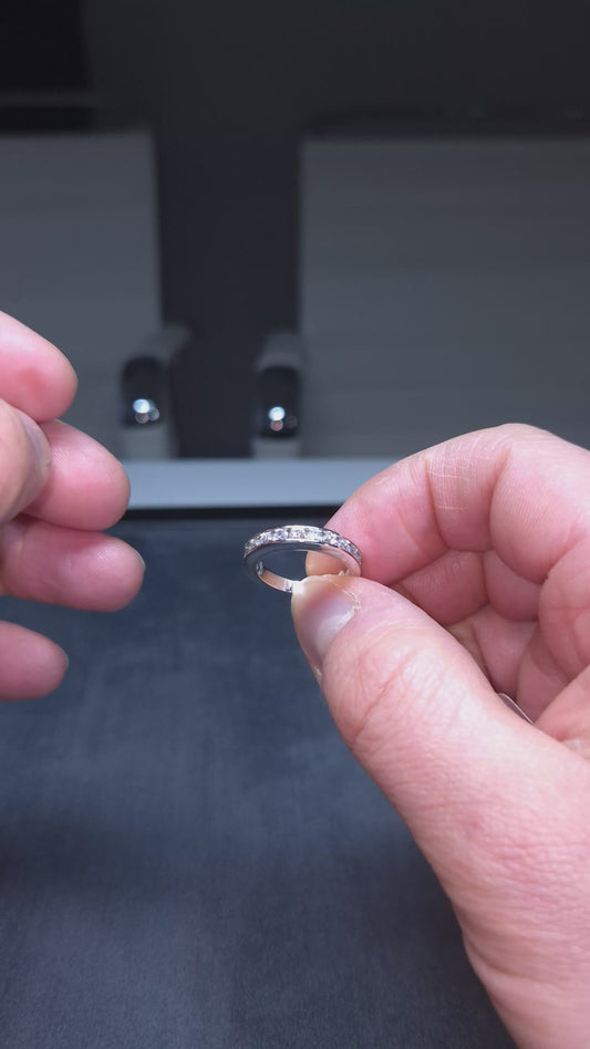 Timanttisormus 1,00 ct (SKU 684)