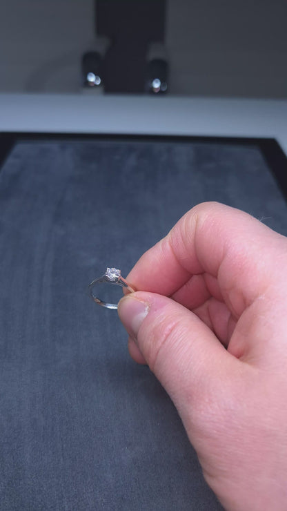 Timanttisormus 0,42 ct (SKU 773)